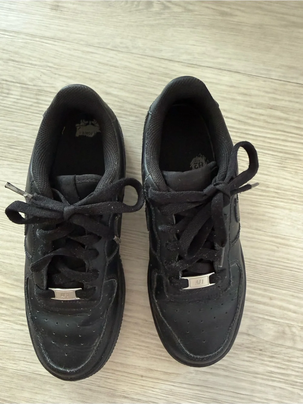 Nike all black